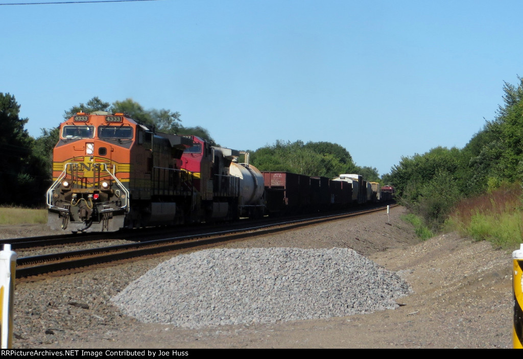 BNSF 4333 East